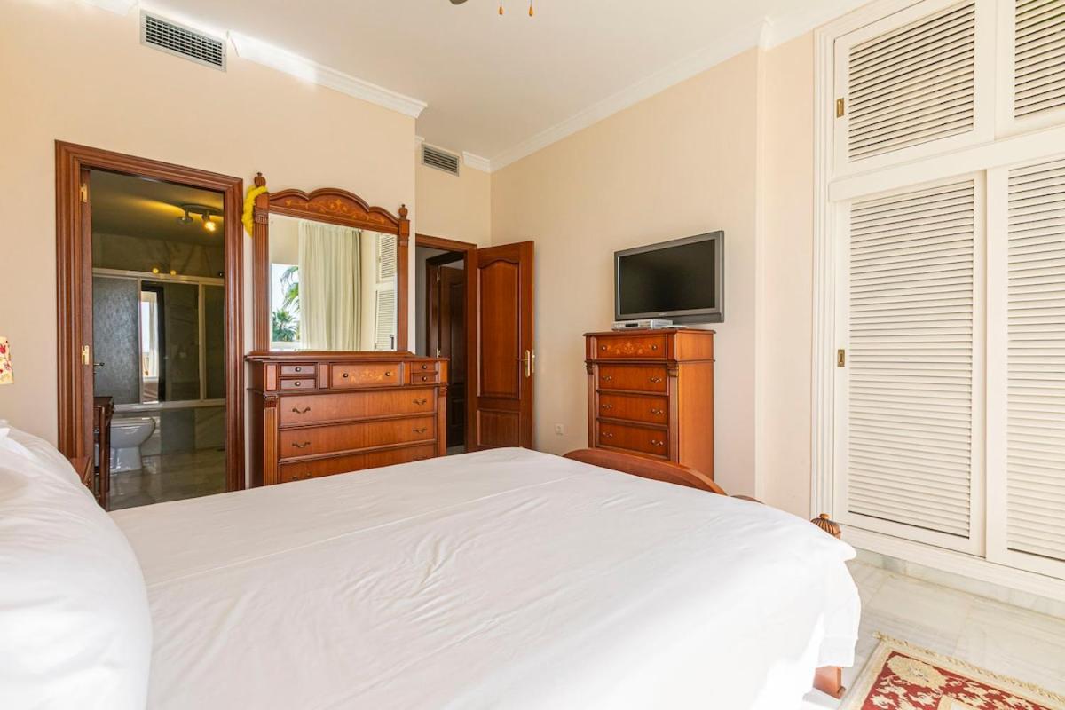 Stylish And Spacious 3 Bedroom Apartamento