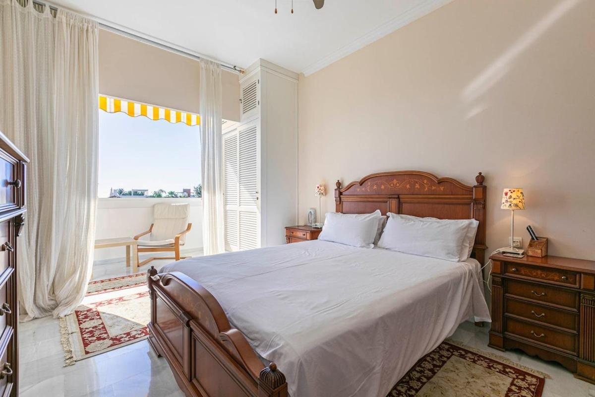 Stylish And Spacious 3 Bedroom Apartamento Marbella
